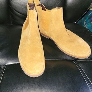 NWOT Mens sz 40 or US 7.5 Blondo Piper Tan Suede Boots So Beautiful